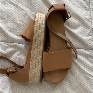 Bamboo platform sandal
